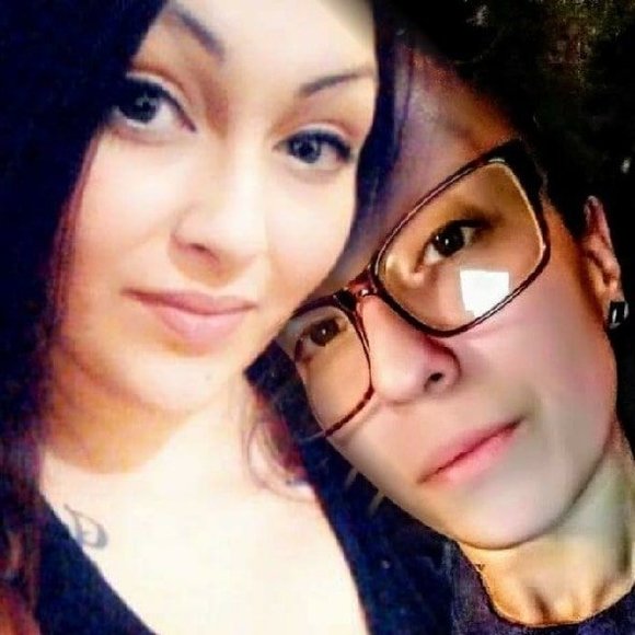 Meet your Posher, Tracy - Picture 1 of 1